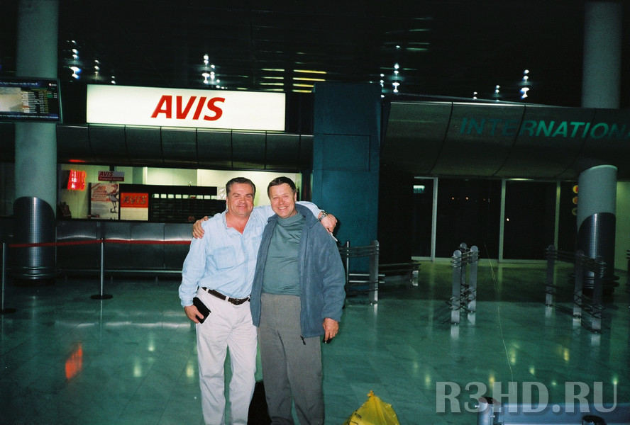 Я и Олег Неручев в аэропорту Кейптауна